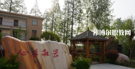 陜西省機(jī)械高級(jí)技工學(xué)校地址，乘車路線