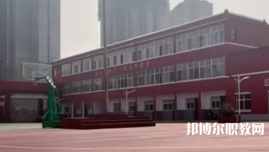 邢臺(tái)市瀚東職業(yè)技術(shù)中專學(xué)校地址，乘車路線