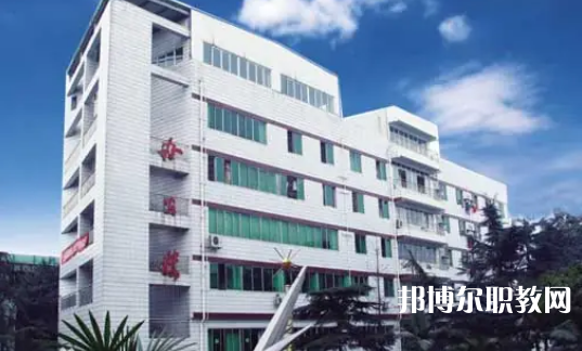 成都實(shí)驗(yàn)商貿(mào)管理學(xué)校2024年報名條件、招生要求、招生對象