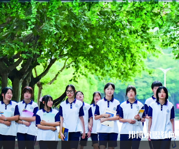 重慶2024年讀中專學(xué)?？刹豢梢钥即髮W(xué)