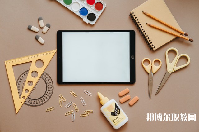 湖北哪里的中職學(xué)校能讀模具設(shè)計制造專業(yè)
