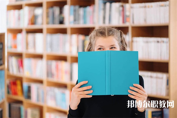 湖北哪里的中職學(xué)校能讀機(jī)電類（機(jī)電技術(shù)、工業(yè)機(jī)器人、電子技術(shù)應(yīng)用）專業(yè)