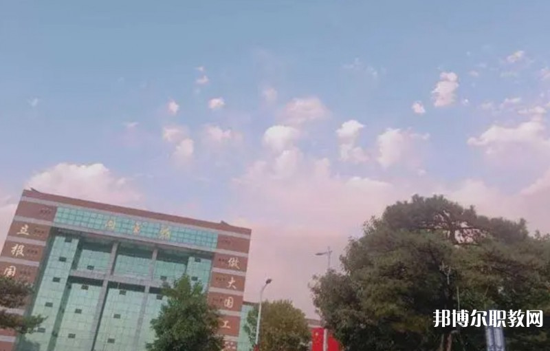 2024萊蕪航空中等專業(yè)學(xué)校招生計(jì)劃 招生人數(shù)是多少(附要求、條件、對(duì)象)