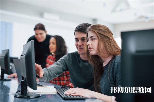 四川哪里的中職學校能讀客戶信息服務(wù)專業(yè)