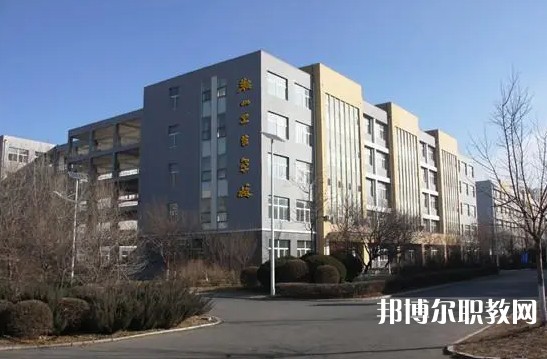 2024鞍山衛(wèi)生學(xué)校招生計(jì)劃 招生人數(shù)是多少(附要求、條件、對(duì)象)
