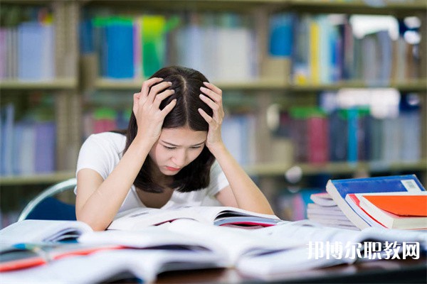 湖南哪里的中職學校能讀網(wǎng)頁設計專業(yè)