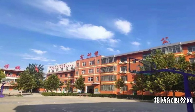運城市韓韓集團高級職業(yè)中學怎么樣、好不好